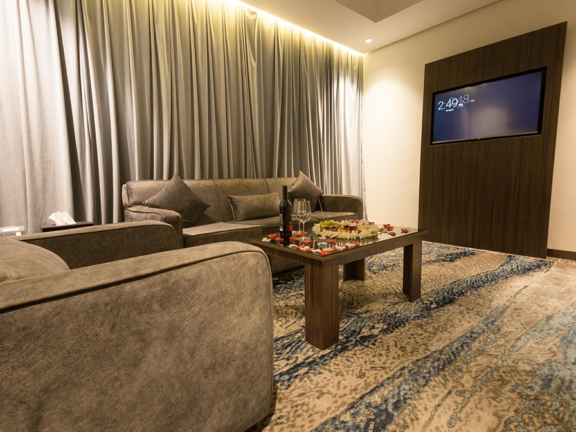 White Diamond Hotel Sari Cidde Dış mekan fotoğraf